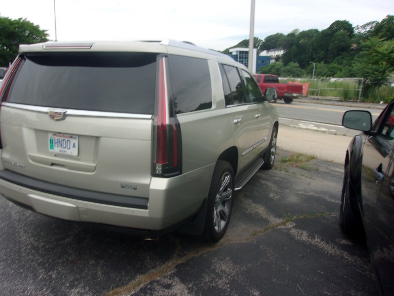 2015 Cadillac Escalade Premium - Photo 11