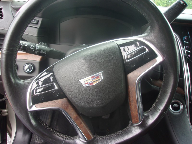 2015 Cadillac Escalade Premium - Photo 17