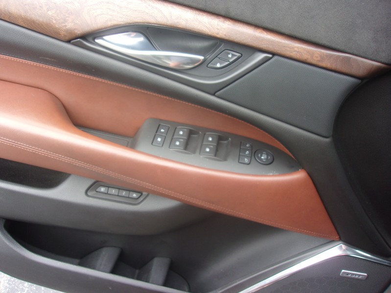 2015 Cadillac Escalade Premium - Photo 18