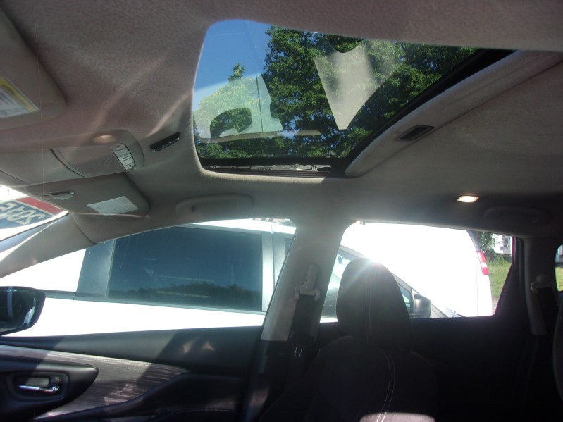2015 Nissan Murano S - Photo 15